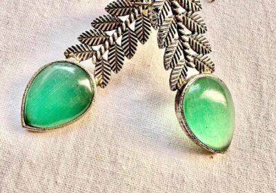 Monalisa-Stone-Brass-Studded-Earings