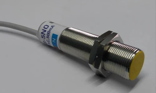 M18 Inductive Proximity Sensor