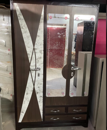 Steel Almirah Supplier in Vadodara