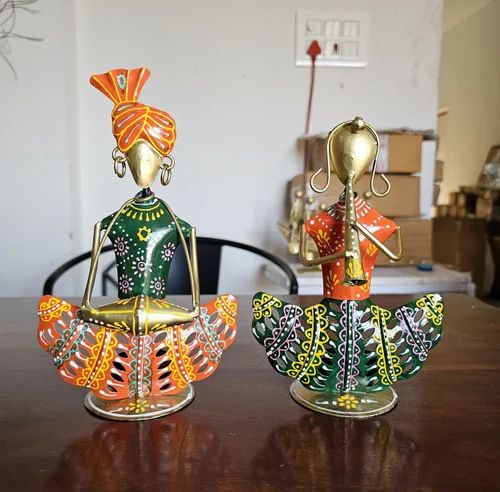 Couple T Light Candle Holder