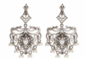 Designer Earrings With Pearls