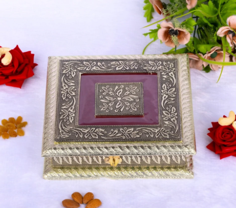 Wooden Dry Fruit Box