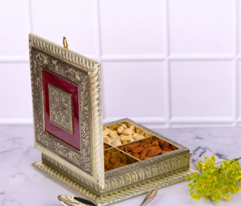 Wooden Dry Fruit Box