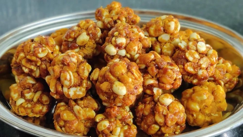 Peanut Jaggery Ladoo