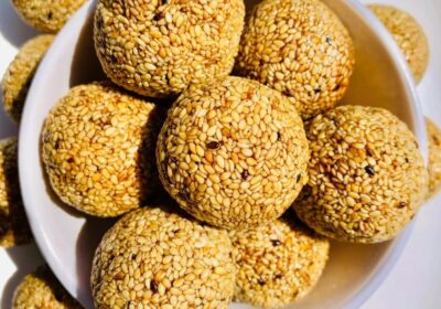 Till-Jaggery-Ladoo