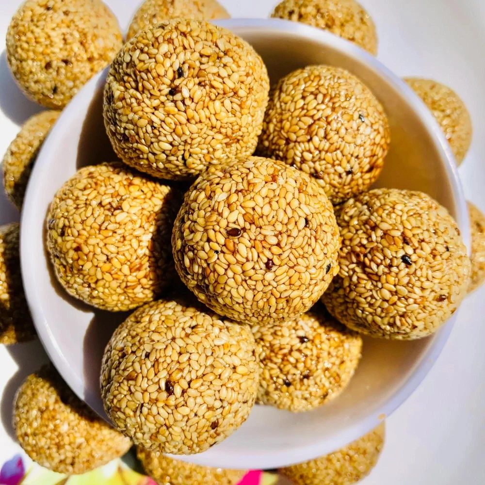 Till Jaggery Ladoo