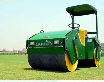 Cricket-Pitch-Roller