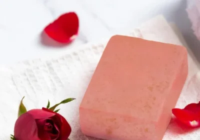 Natural-Handmade-Luxurious-Rose-Petal-Soap-1
