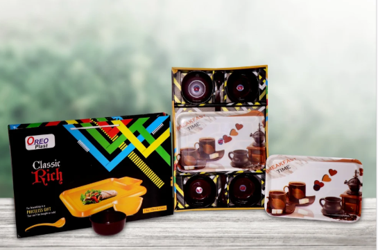 Classic Rich Plastic Gift Set